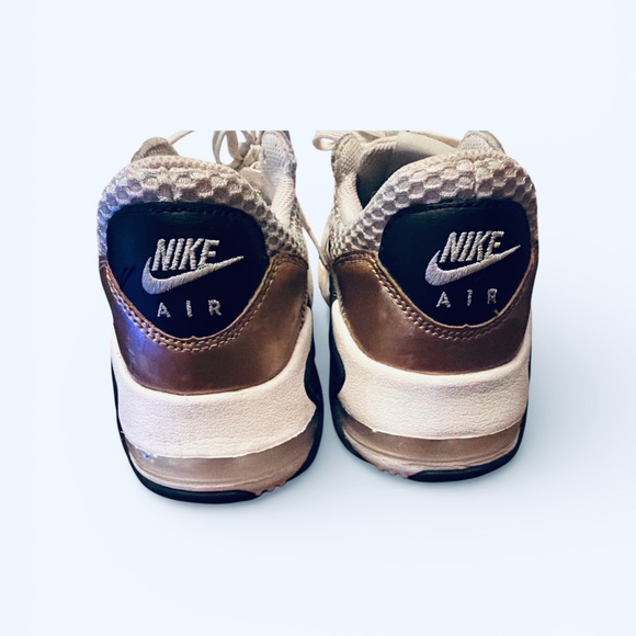 Women’s Nike Air Max Excee Size 8 White with Black & Gold Accents - Picture 3 of 9